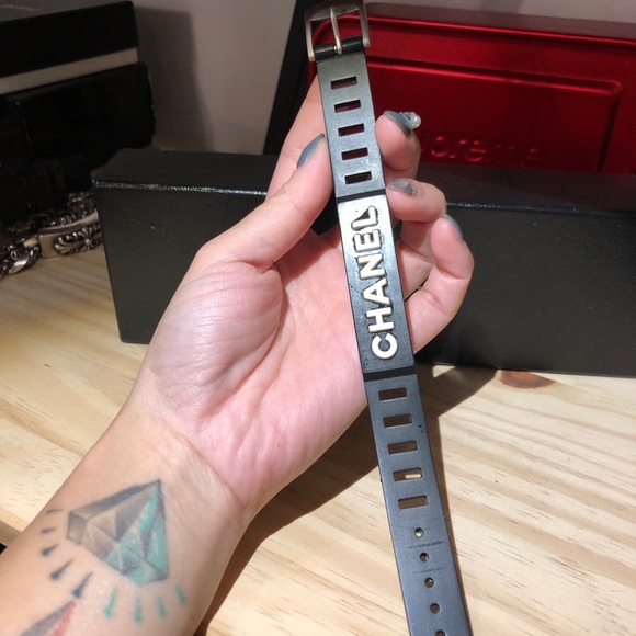 VINTAGE CHANEL bracelet 99P Limited with Box!! - Picture 5 of 9